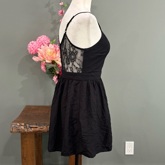 Forever 21 Dress - Picture 5 of 12